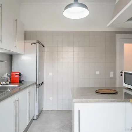 Estefania Rooftop - Center