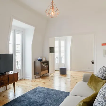 Estefania Rooftop - Center *